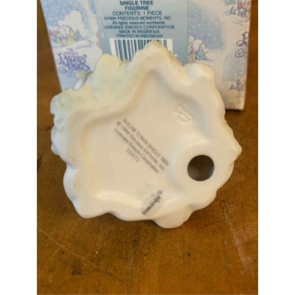 Precious Moments Sugar Town Single Tree Figurine Enesco 533173 1994 (8434) - Picture 6 of 7